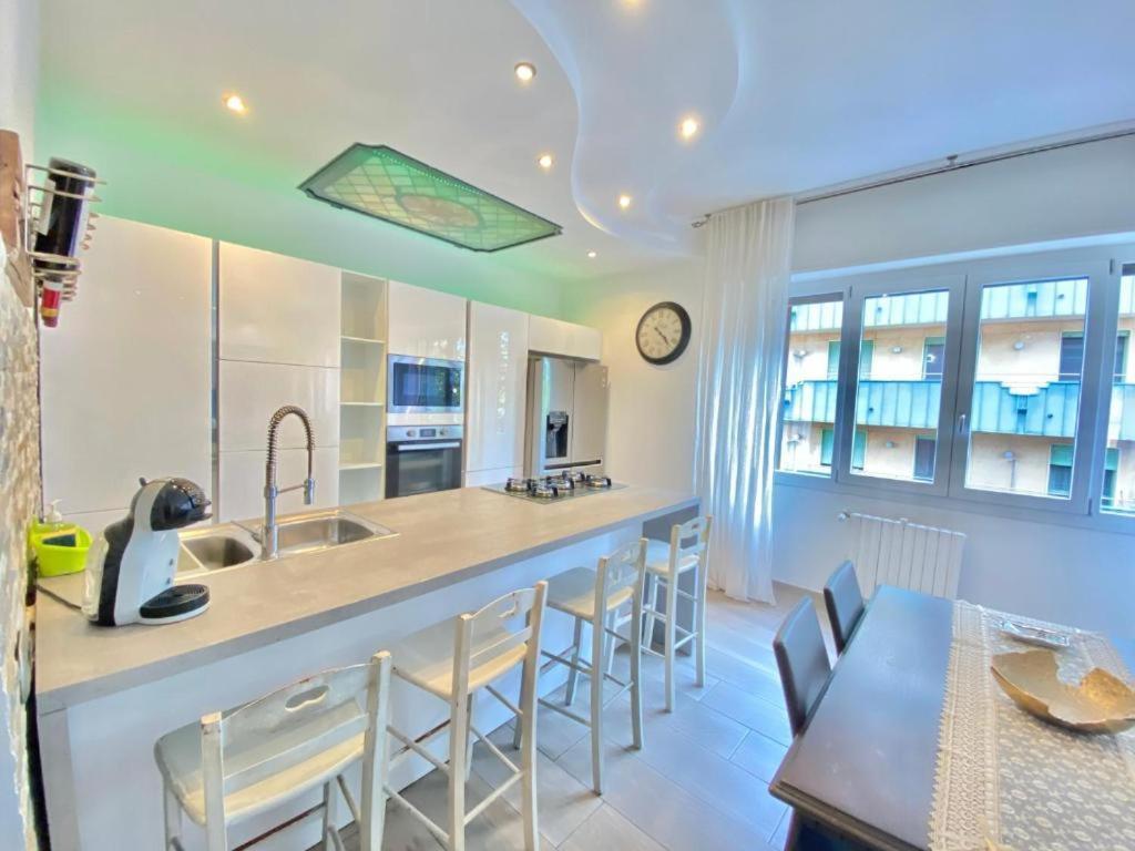 Bocconi Home, Moderna Ed Elegante, Spazioso E Luminoso, Con Due E Due Bagni * Milano